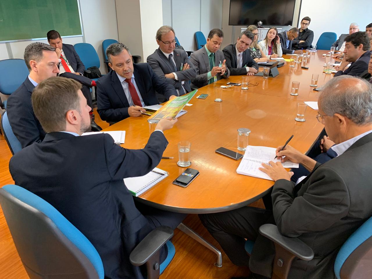 ANAFE e Fonacate iniciam diálogo sobre a reforma administrativa com o governo